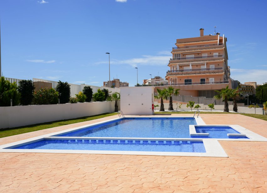 Resale - Apartament / Duplex - Orihuela Costa - Villamartín