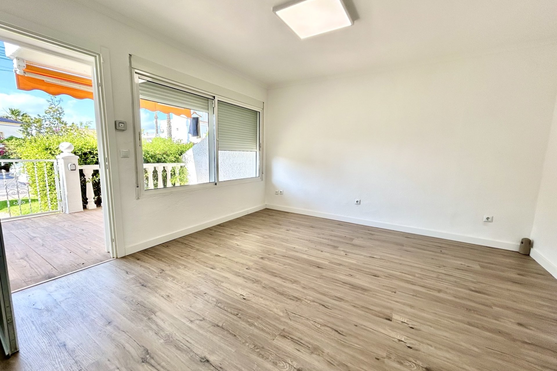 Resale - Apartament / Duplex - Orihuela Costa - Villamartín