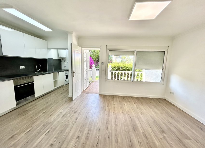 Resale - Apartament / Duplex - Orihuela Costa - Villamartín