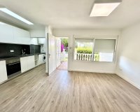 Resale - Apartament / Duplex - Orihuela Costa - Villamartín