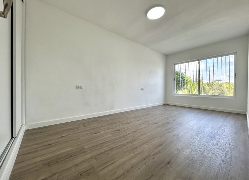 Resale - Apartament / Duplex - Orihuela Costa - Villamartín