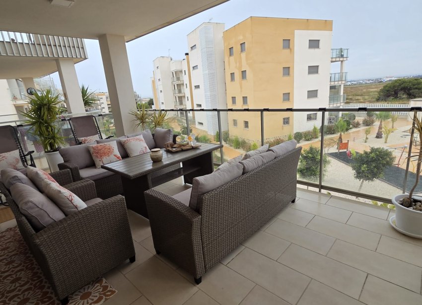 Resale - Apartament / Duplex - Orihuela Costa - Villamartín
