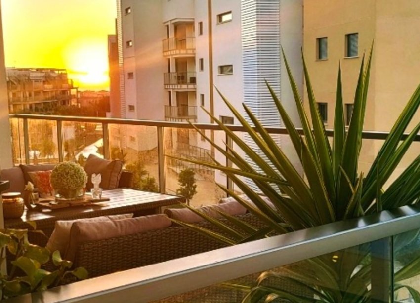 Resale - Apartament / Duplex - Orihuela Costa - Villamartín