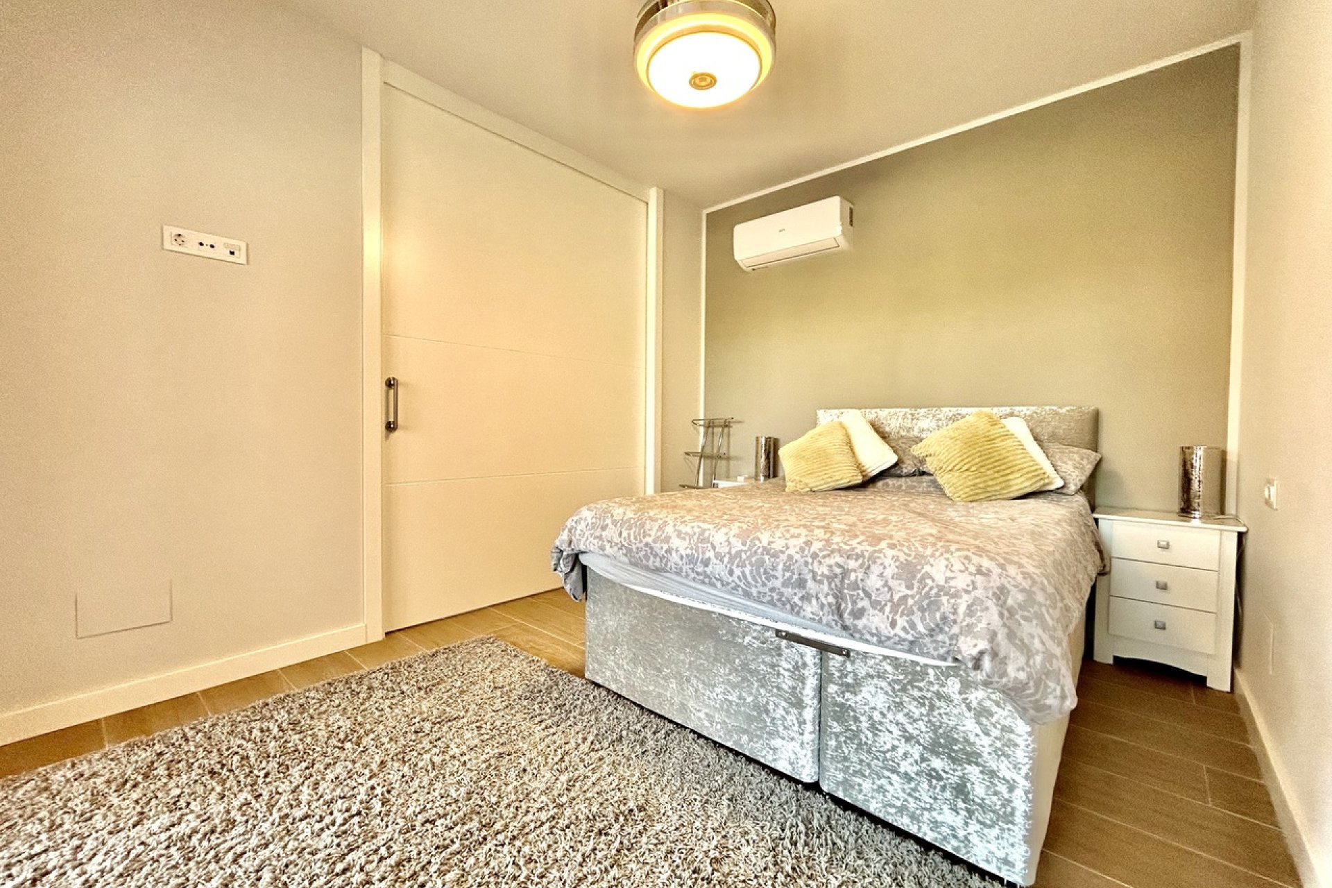 Resale - Apartament / Duplex - Orihuela Costa - Villamartín