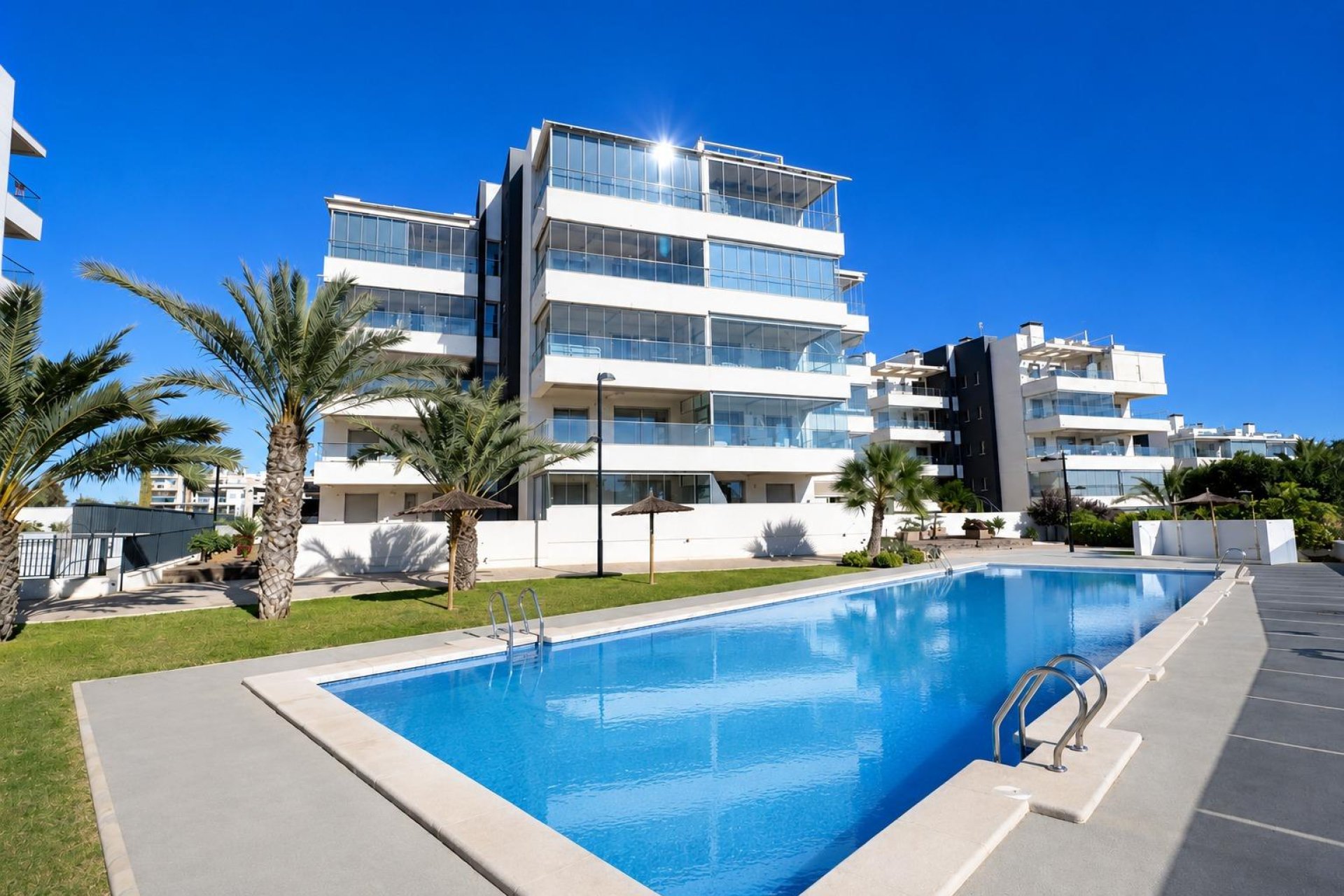 Resale - Apartament / Duplex - Orihuela Costa - Villamartín