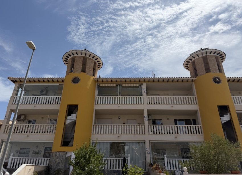 Resale - Apartament / Duplex - Orihuela Costa - Villamartín