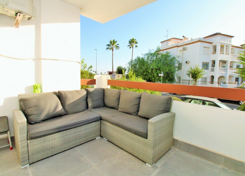 Resale - Apartament / Duplex - Orihuela Costa - Villamartín