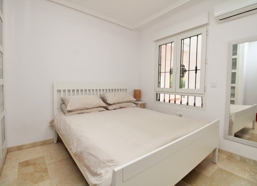 Resale - Apartament / Duplex - Orihuela Costa - Villamartín