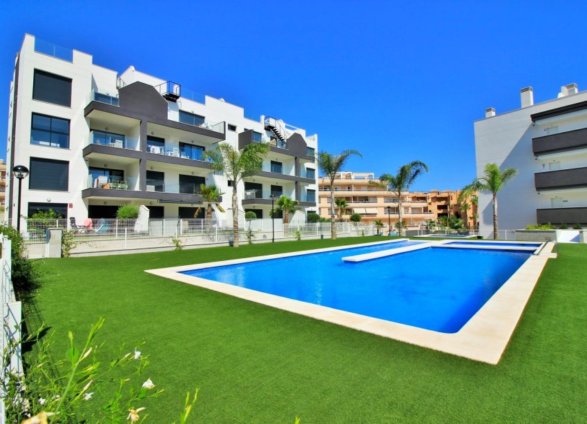 Resale - Apartament / Duplex - Orihuela Costa - Villamartín