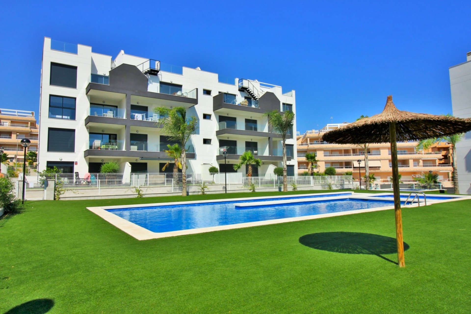 Resale - Apartament / Duplex - Orihuela Costa - Villamartín