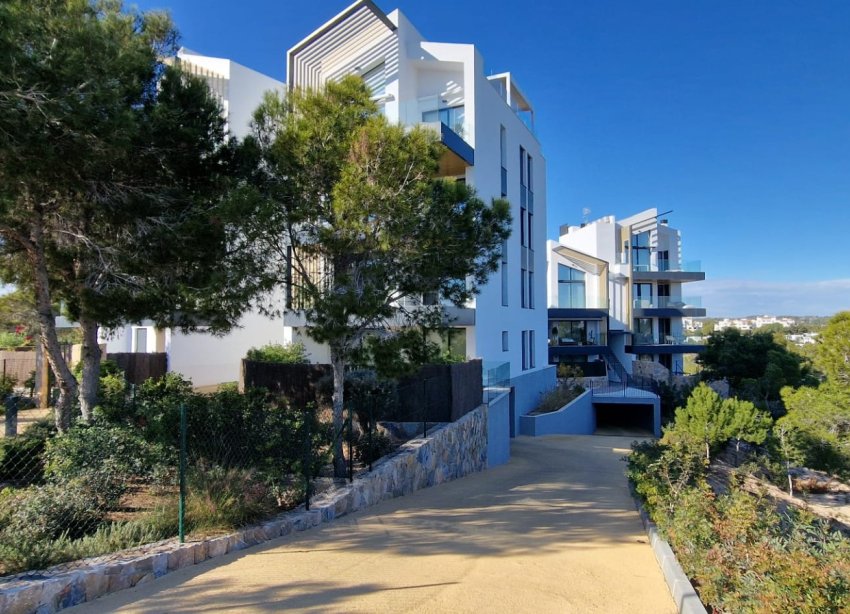 Resale - Apartament / Duplex - Orihuela - Las Colinas Golf