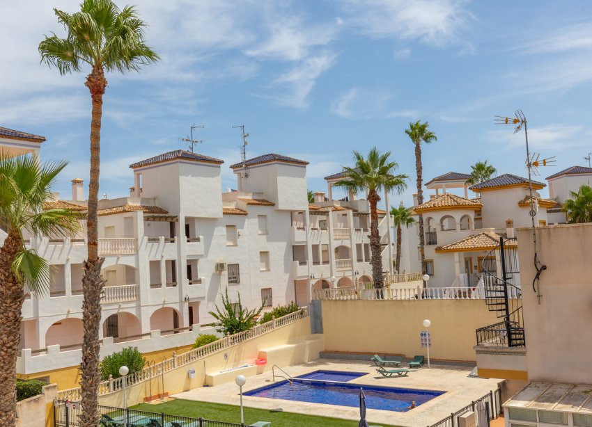 Resale - Apartament / Duplex - Orihuela - Villamartín