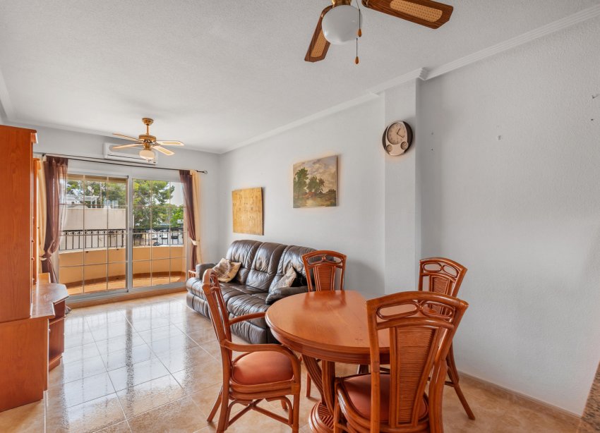 Resale - Apartament / Duplex - Orihuela - Villamartín
