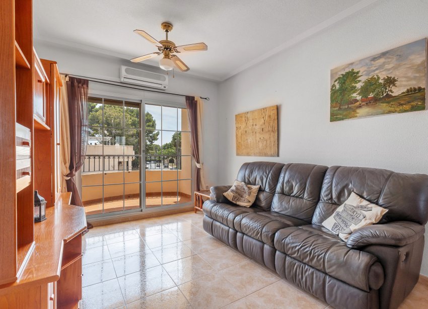 Resale - Apartament / Duplex - Orihuela - Villamartín