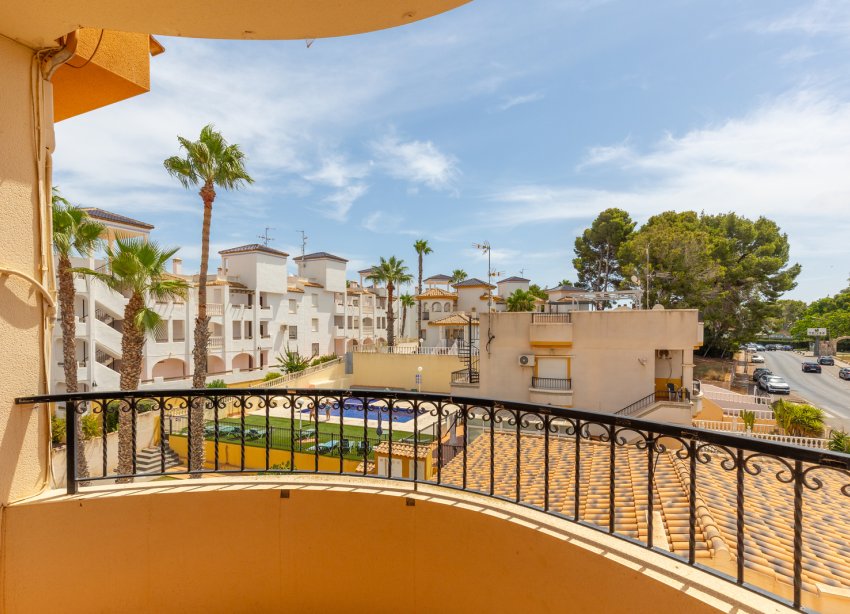 Resale - Apartament / Duplex - Orihuela - Villamartín