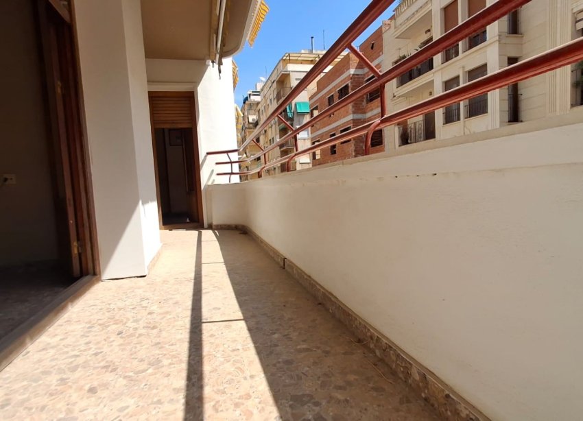 Resale - Apartament / Duplex - Orihuela - Zona Centro