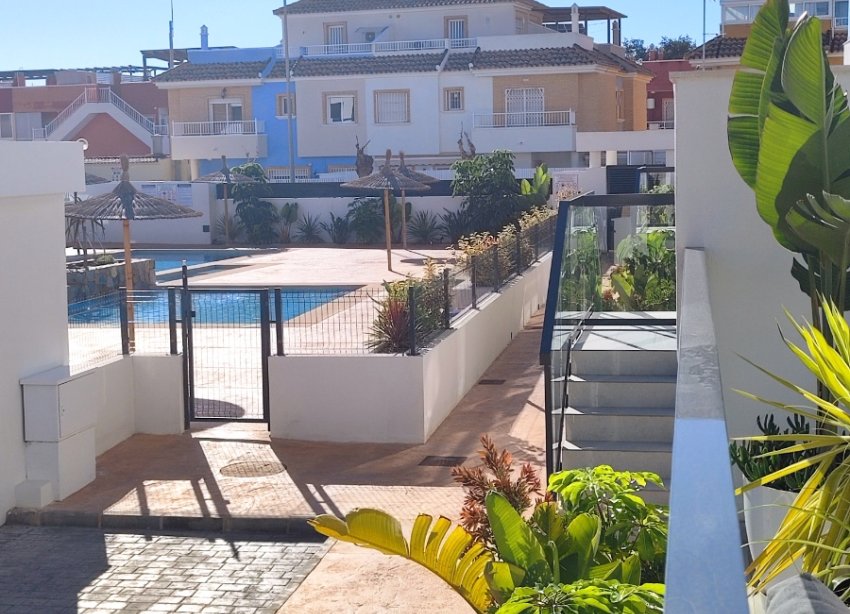 Resale - Apartament / Duplex - Pilar de la Horadada - El Mojón