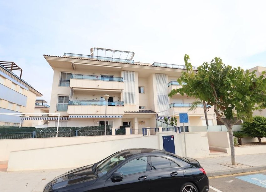 Resale - Apartament / Duplex - Pilar de la Horadada - Mil Palmeras