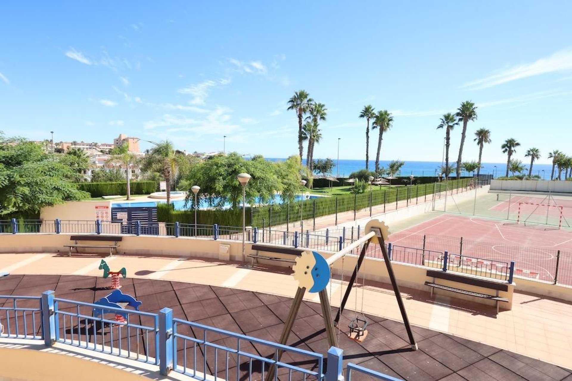 Resale - Apartament / Duplex - Pilar de la Horadada - Mil Palmeras