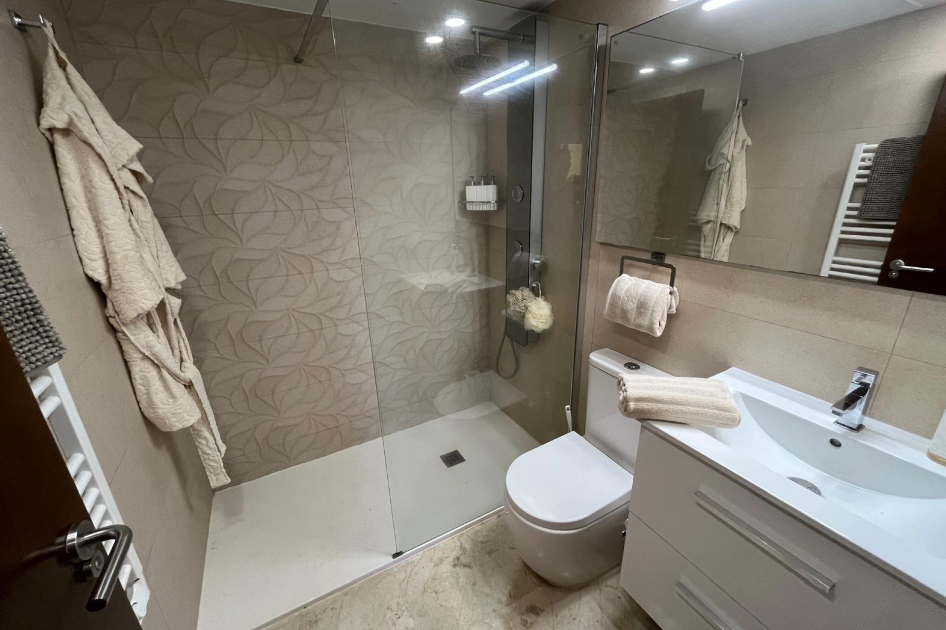 Resale - Apartament / Duplex - Punta Prima