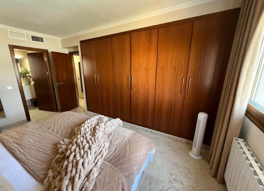 Resale - Apartament / Duplex - Punta Prima