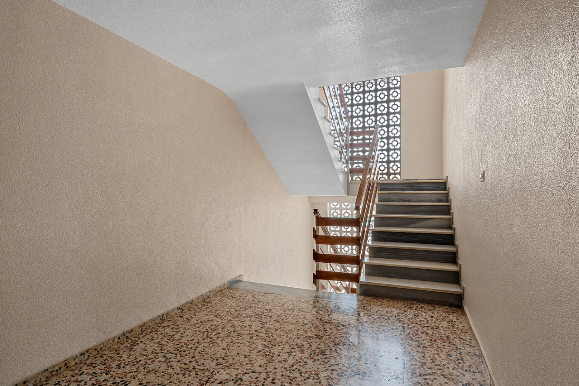 Resale - Apartament / Duplex - Punta Prima