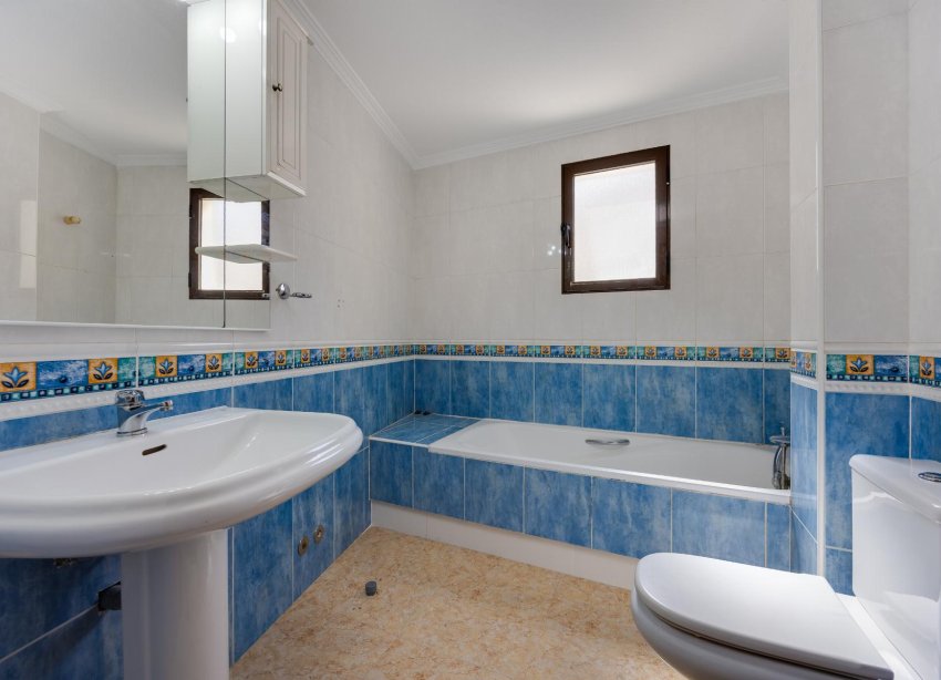 Resale - Apartament / Duplex - San Miguel de Salinas