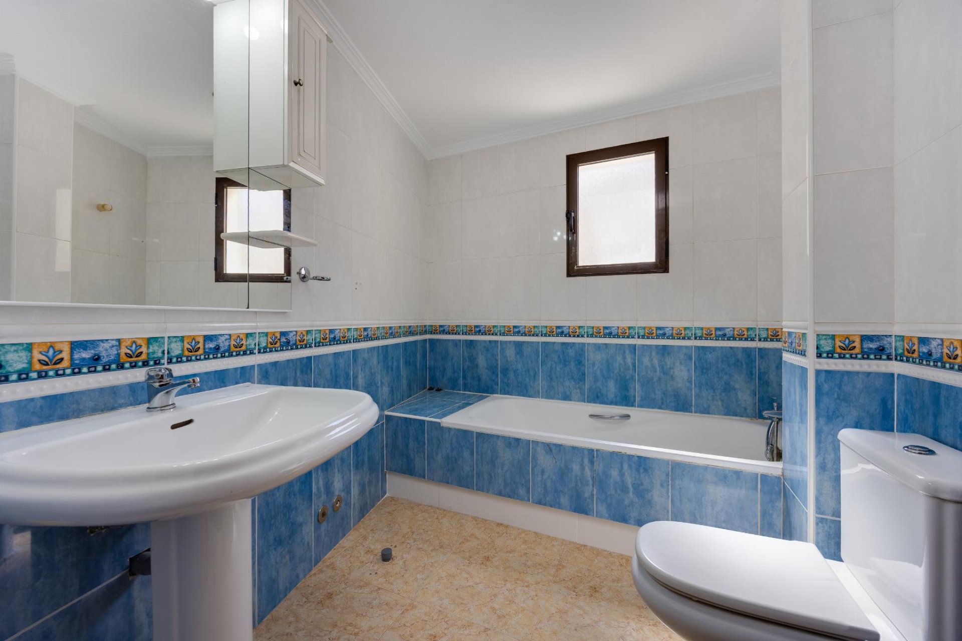 Resale - Apartament / Duplex - San Miguel de Salinas