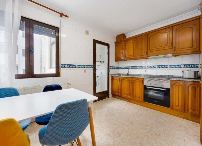 Resale - Apartament / Duplex - San Miguel de Salinas