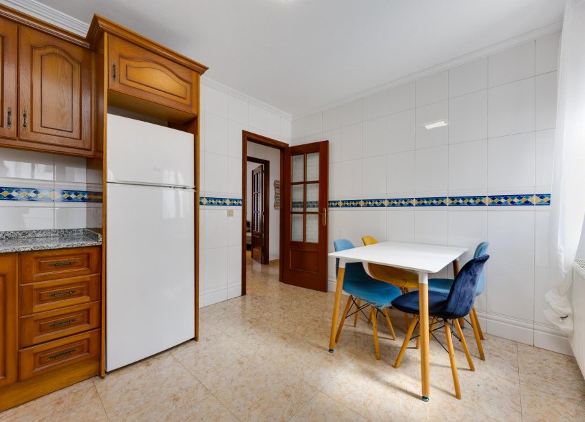 Resale - Apartament / Duplex - San Miguel de Salinas