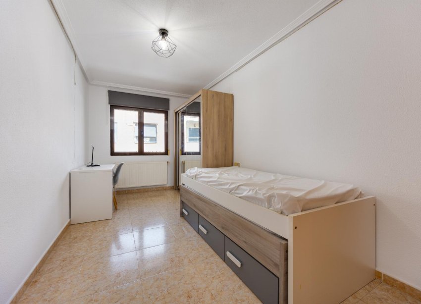 Resale - Apartament / Duplex - San Miguel de Salinas