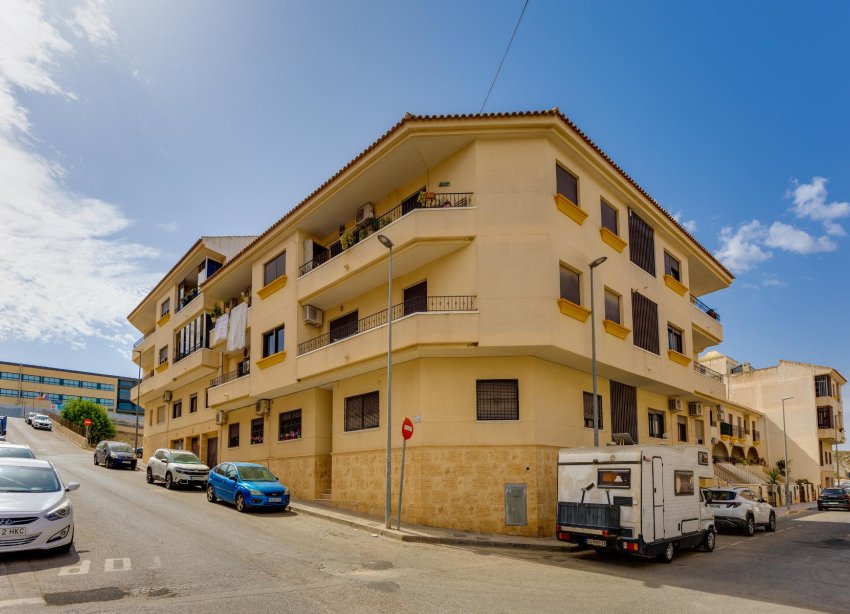 Resale - Apartament / Duplex - San Miguel de Salinas