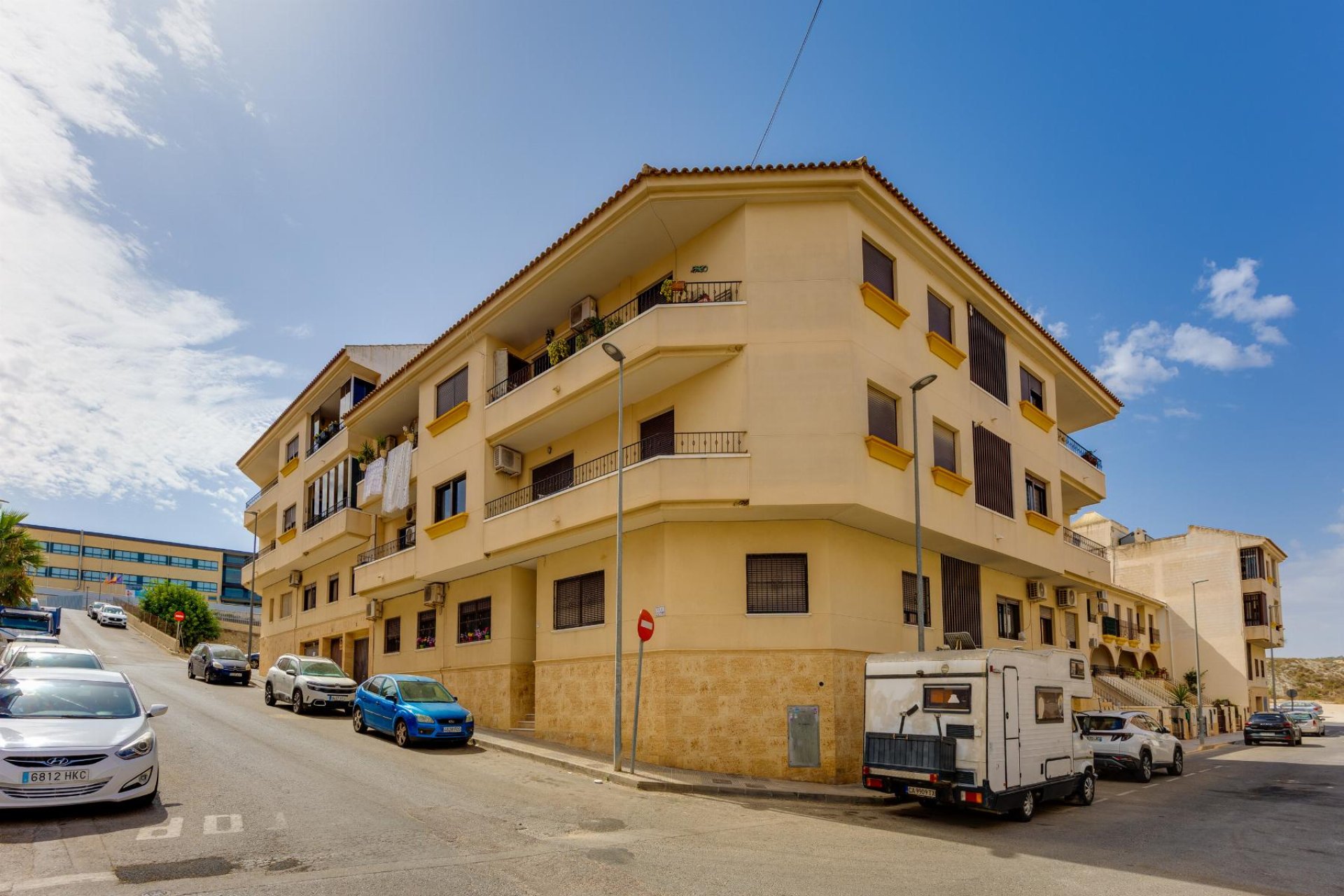 Resale - Apartament / Duplex - San Miguel de Salinas