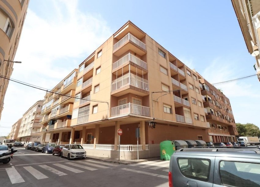 Resale - Apartament / Duplex - Torrevieja - Acequion