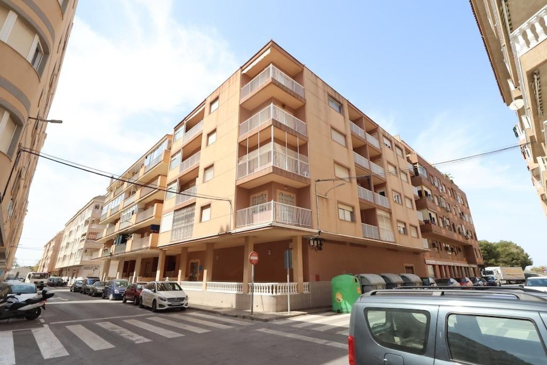 Resale - Apartament / Duplex - Torrevieja - Acequion