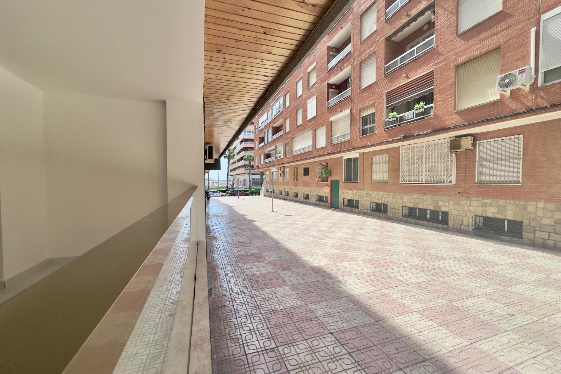 Resale - Apartament / Duplex - Torrevieja - Acequion