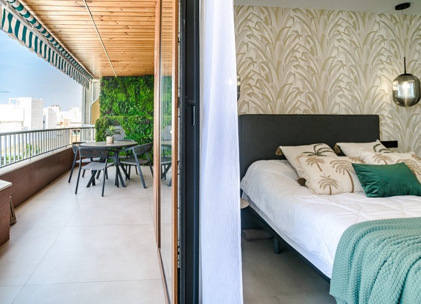 Resale - Apartament / Duplex - Torrevieja - Acequion