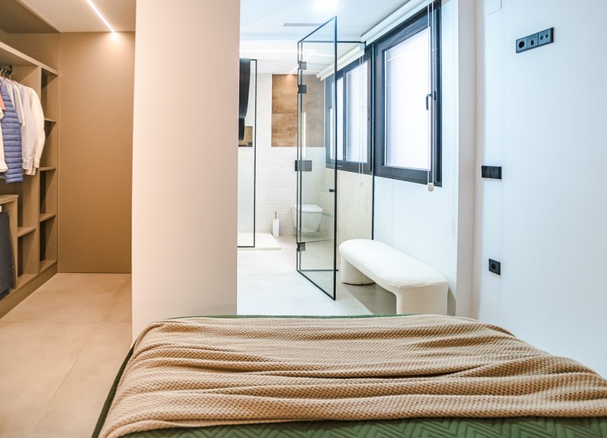 Resale - Apartament / Duplex - Torrevieja - Acequion