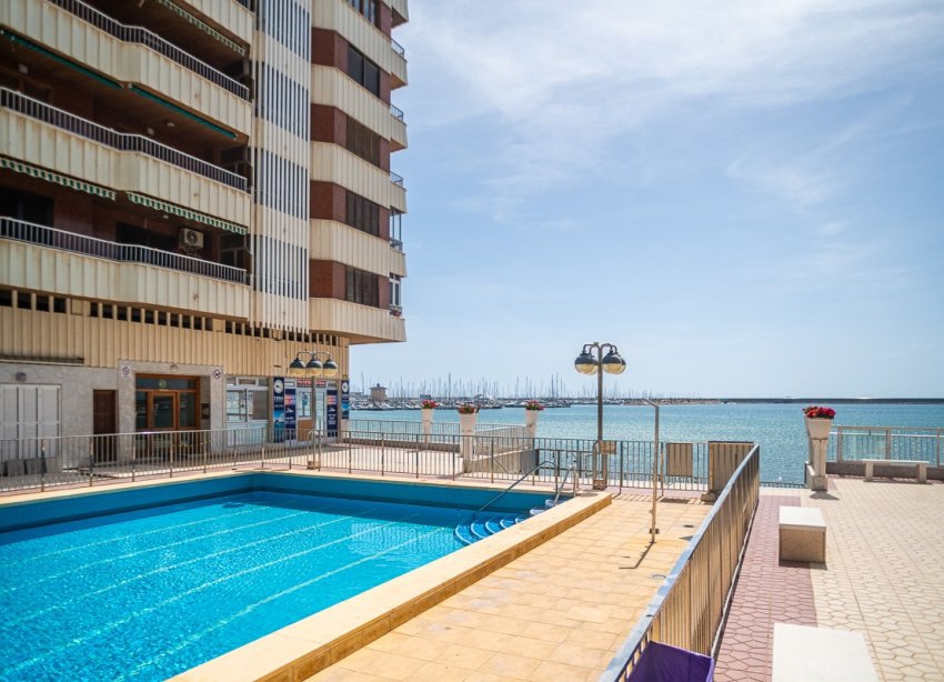Resale - Apartament / Duplex - Torrevieja - Acequion
