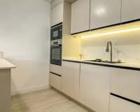 Resale - Apartament / Duplex - Torrevieja - Acequion