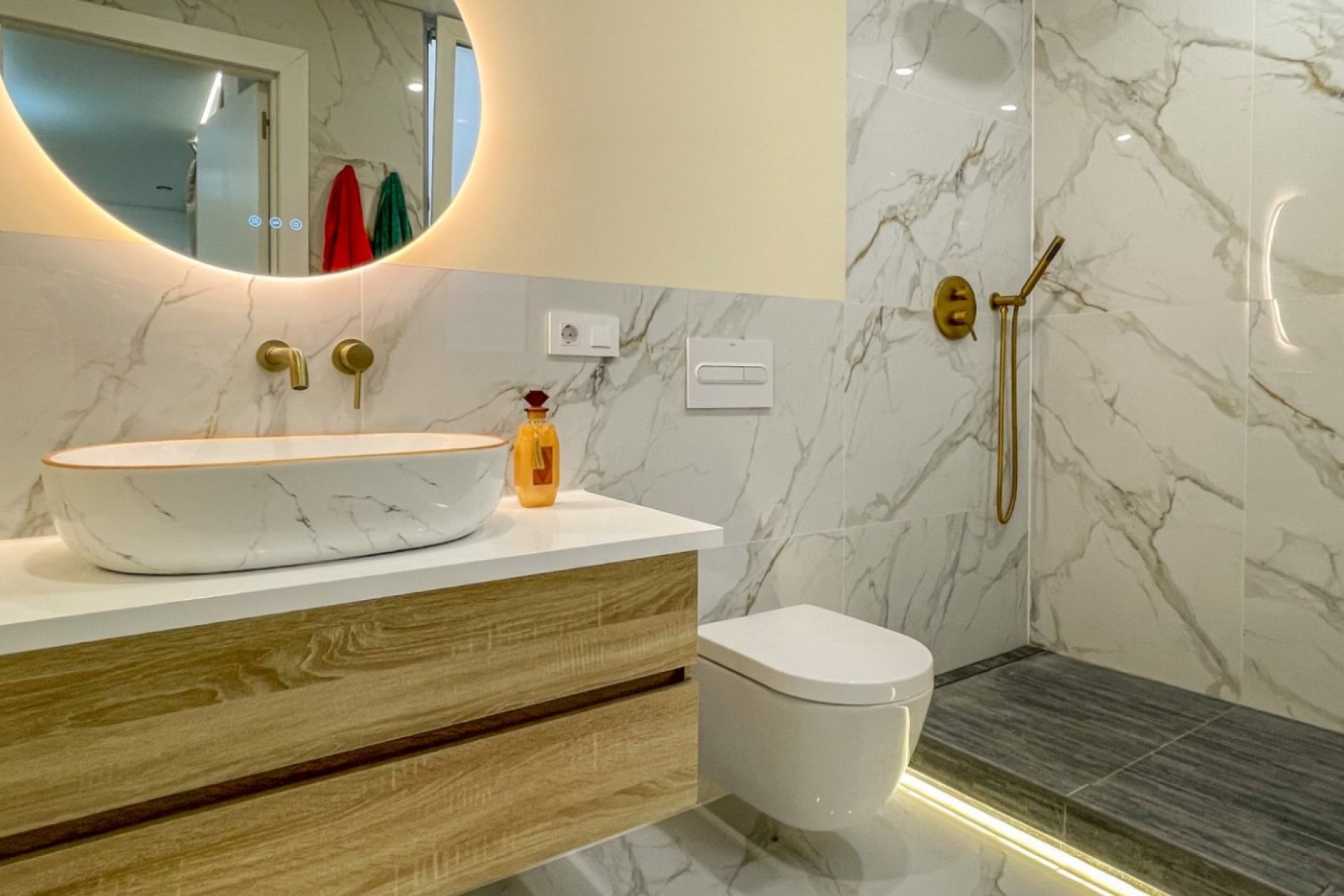 Resale - Apartament / Duplex - Torrevieja - Acequion