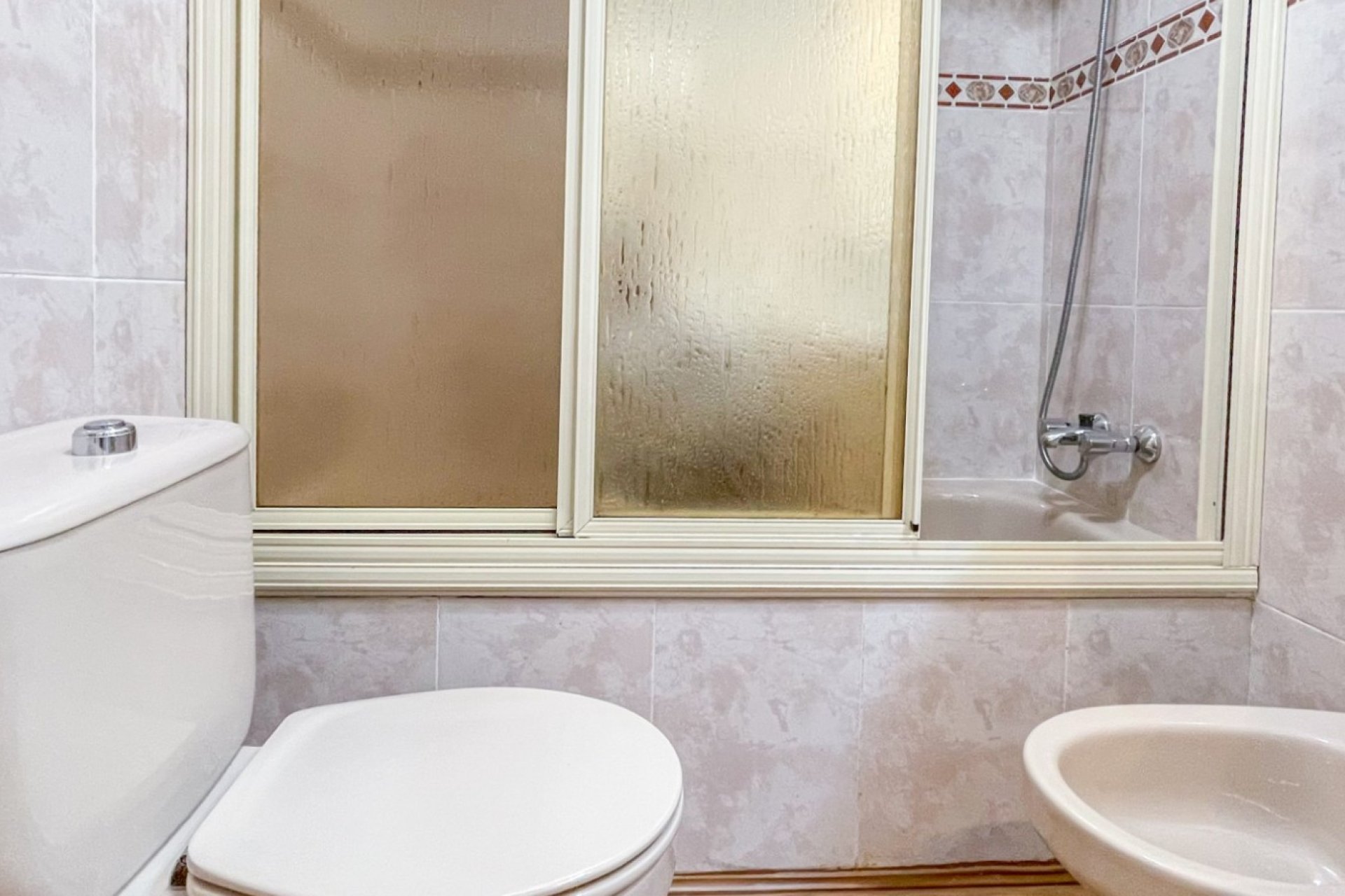 Resale - Apartament / Duplex - Torrevieja - Acequion