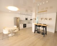 Resale - Apartament / Duplex - Torrevieja - Acequion