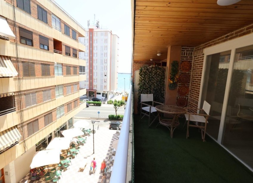 Resale - Apartament / Duplex - Torrevieja - Acequion