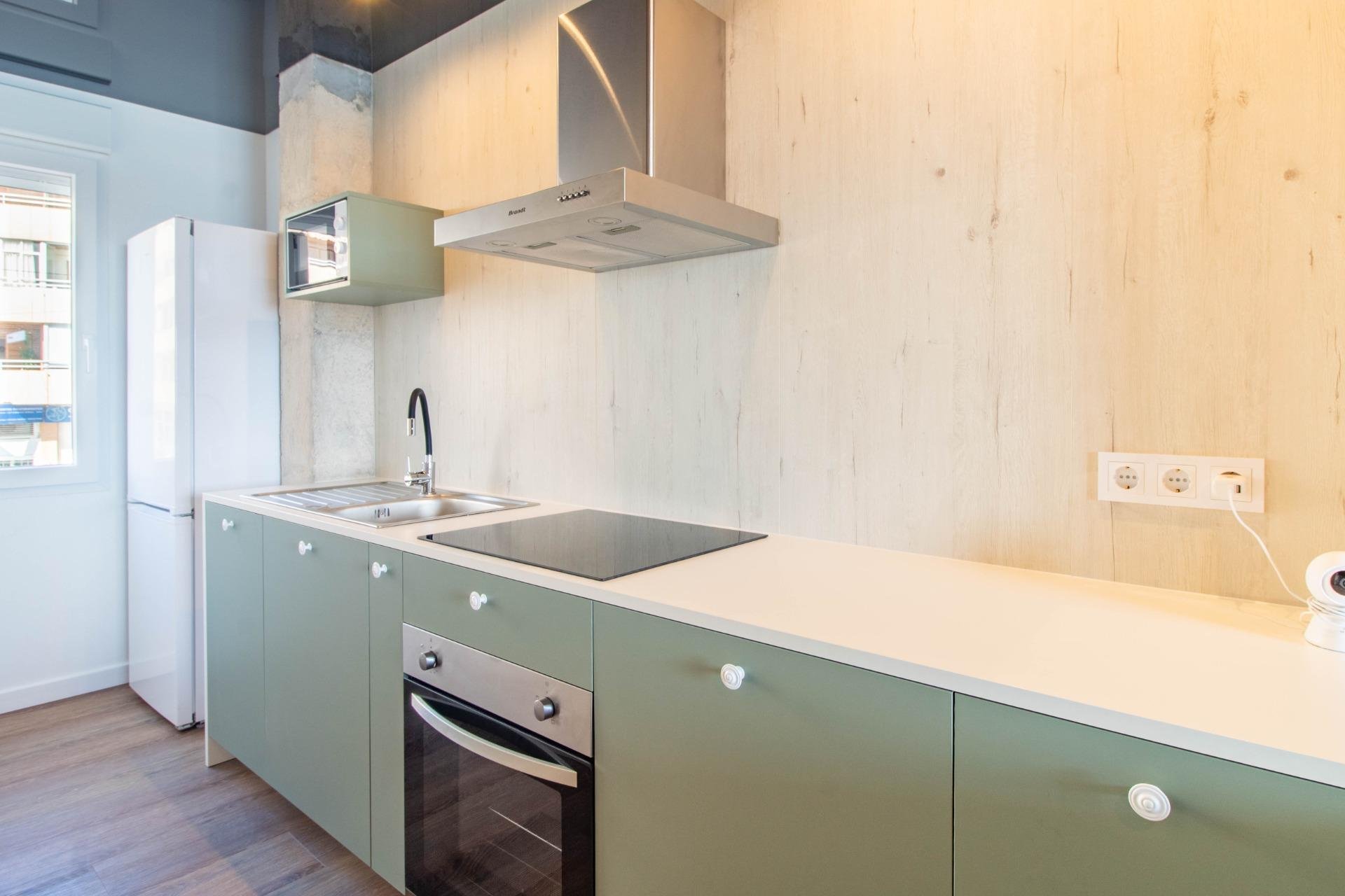 Resale - Apartament / Duplex - Torrevieja - Acequion