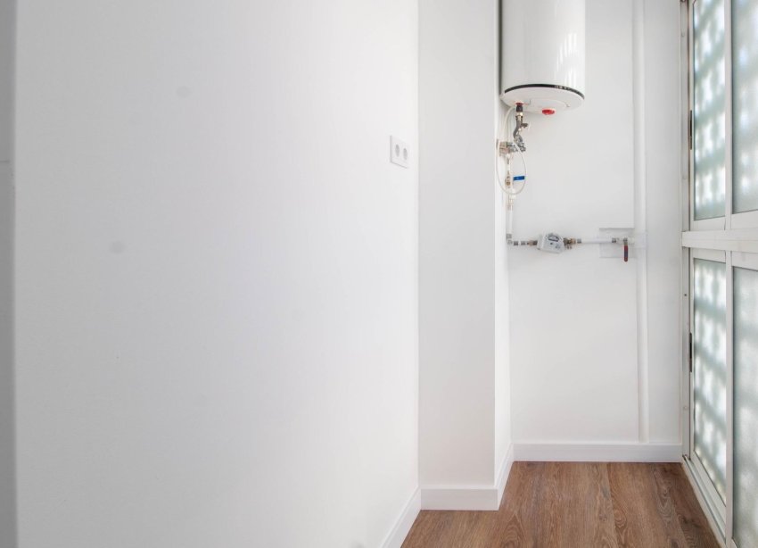 Resale - Apartament / Duplex - Torrevieja - Acequion
