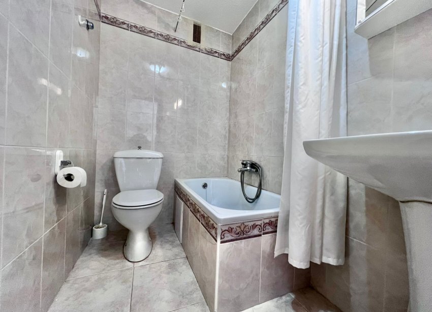 Resale - Apartament / Duplex - Torrevieja - Cabo Cervera