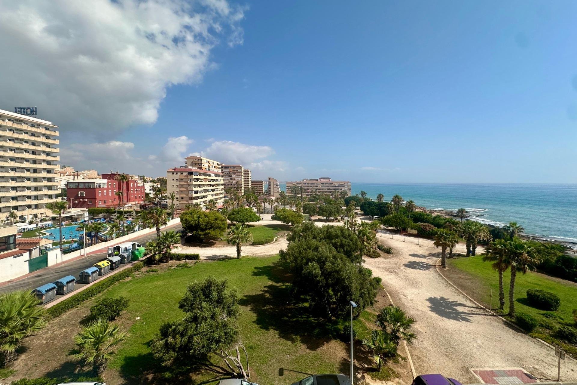 Resale - Apartament / Duplex - Torrevieja - Cabo Cervera