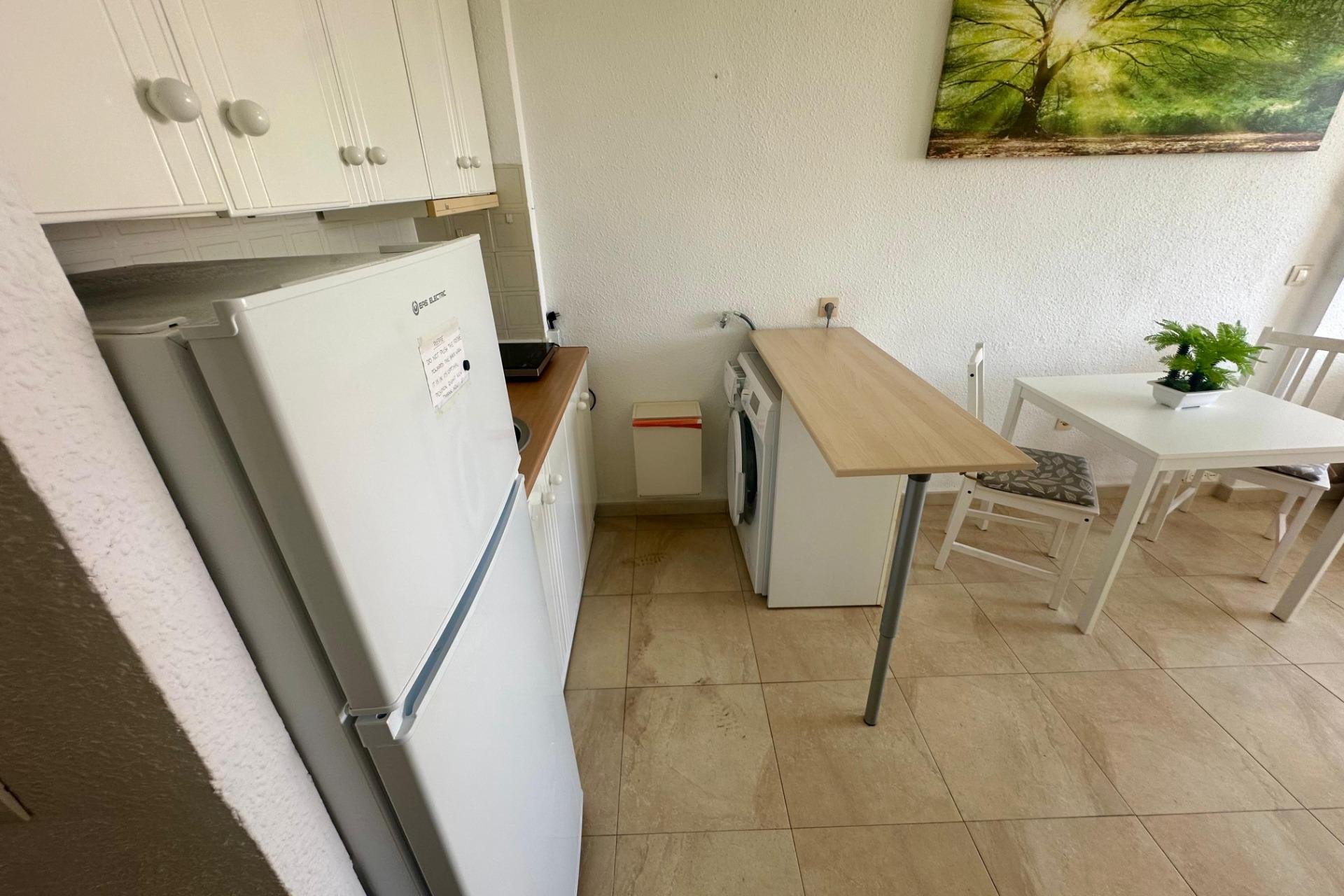 Resale - Apartament / Duplex - Torrevieja - Cabo Cervera