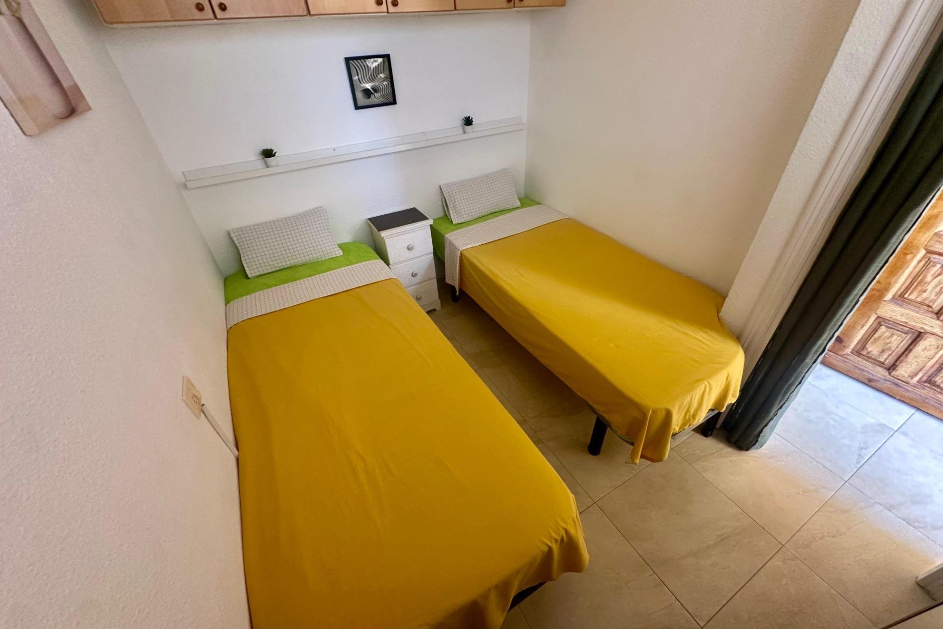 Resale - Apartament / Duplex - Torrevieja - Cabo Cervera
